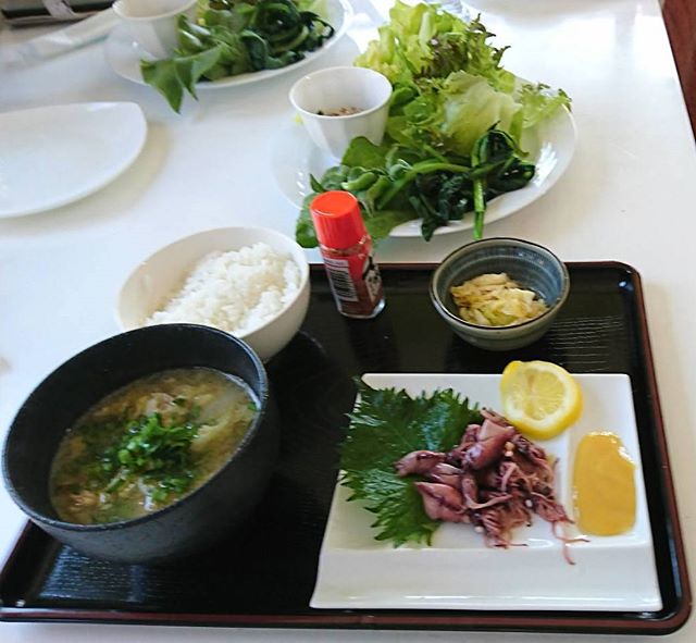 本日の日替わりお味噌汁定食はホタルイカのボイル酢味噌添えです W ゞ 滋賀 草津 ココナッツオイルとオーガニックのカフェ Cocoやしcafe